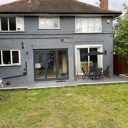 Large Family Home Near Richmond Park New Malden Exteriör bild
